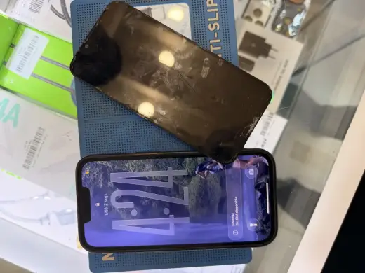 Después de la reparación: Apple iPhone 13